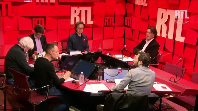 Luc Ferry est l'invité de Stéphane Bern part 1