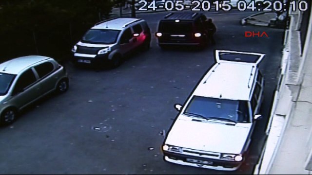 Saniyeler süren hırsızlık güvenlik kamerasında