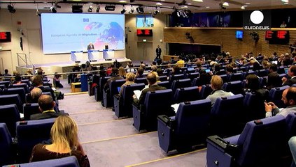 Migranti, l'Ue cancella le "quote". 40.000 i rifugiati da redistribuire tra 19 Paesi