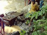 Philippines 2008 panning for gold