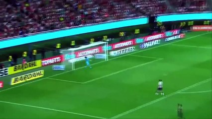 Nestor Calderon Amazing 50-yards goal !!