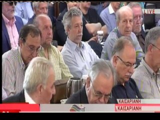 Αισιοδοξία Καλύβη για Συμφωνία, με επίθεση στην Ντόρα