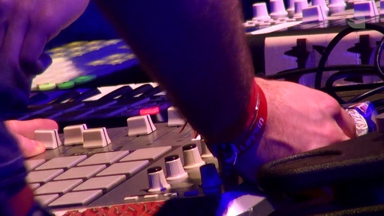 Kuage live