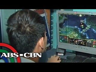 Experts warn against online addiction