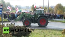 Poland: Farmers block highway in protest at EU response to Russian sanctions