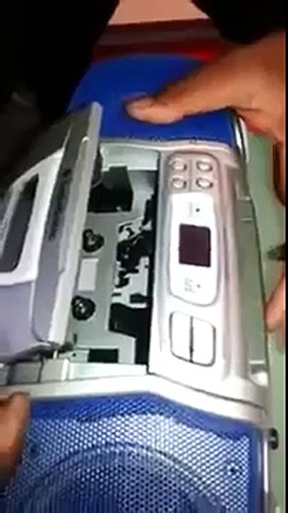 Amplifier le son de son téléphone avec une vieille radio