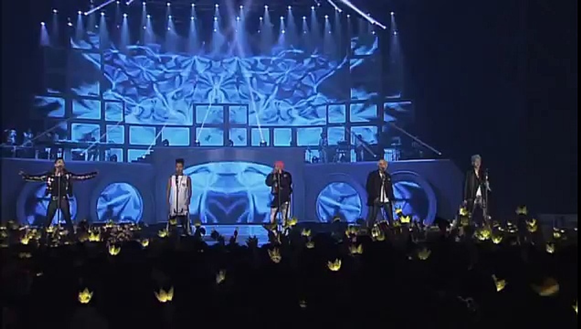 ENGSUB] BIGBANG Alive Tour Live in Seoul - Cafe + Talk - video