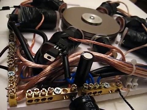 CRAZY bedini adams magnetic pulse motor generator !!! Fast !!!