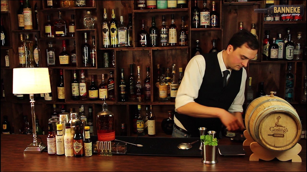 Mint Julep -  Whiskey Cocktail selber mixen - Schüttelschule by Banneke