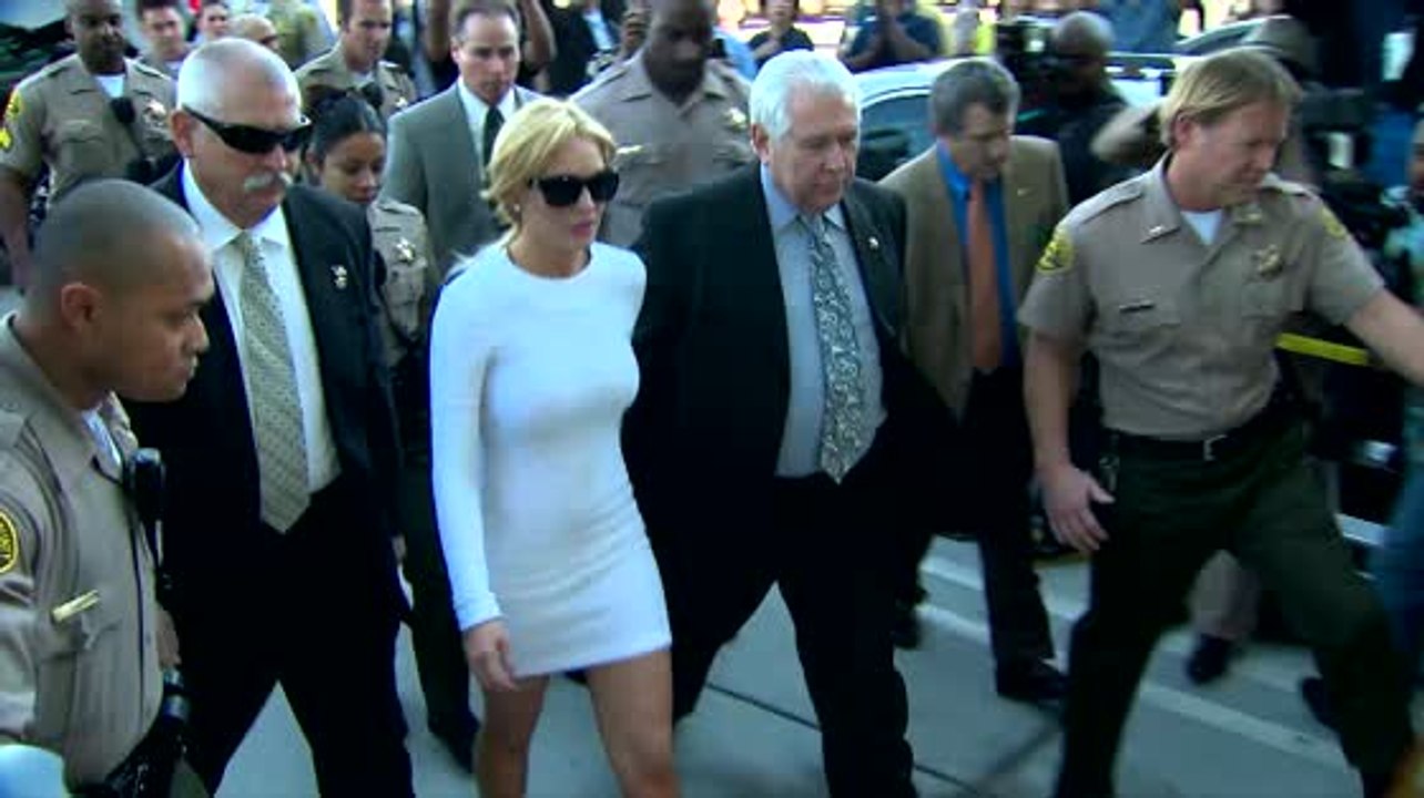 Looks Like Lindsay Lohan WILL Complete Community Service