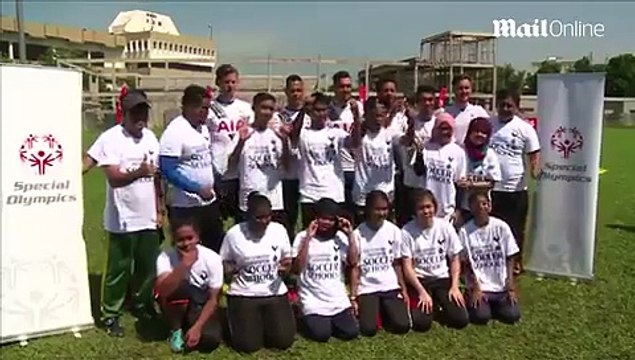 Vertonghen and Dembele lead special olympics training session