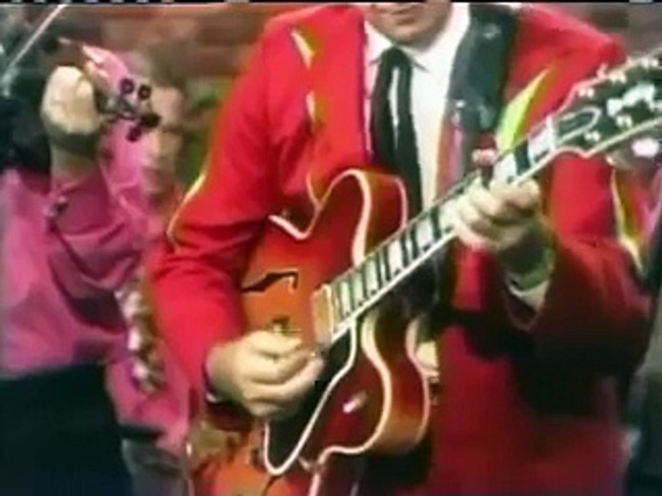 Ernest Tubb - Thanks A Lot  & (w/ Loretta Lynn) - Who's Gonna Take Your Garbage Out