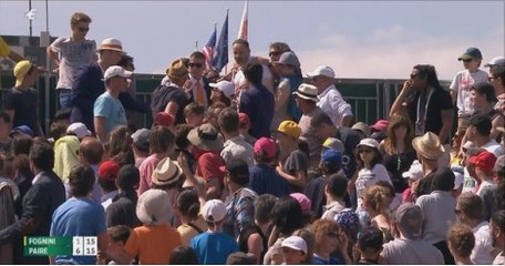 Bagarre à Roland Garros entre spectateurs sur le Court n°7 pendant Fognini-Paire