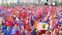 Turchia al voto: numerosi episodi di violenza, Akp punta a maggioranza assoluta