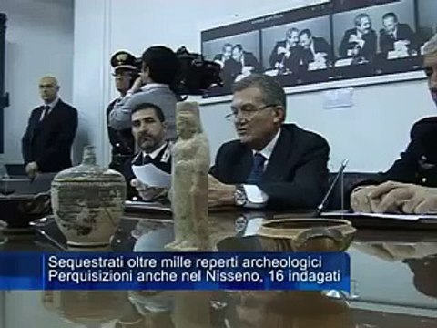 Sequestrati oltre mille reperti archeologici. Perquisizioni anche nel Nisseno, 16 indagati