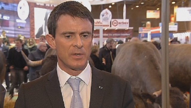 Valls profite du Salon de l'agriculture pour tenter de contrer le FN