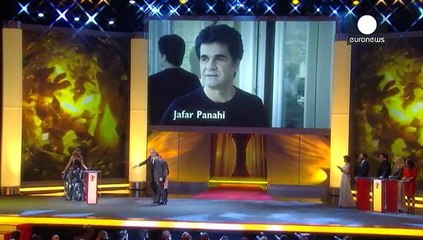 "Taxi", del iraní Rafar Panahi, gana el Oso de Oro de la Berlinale