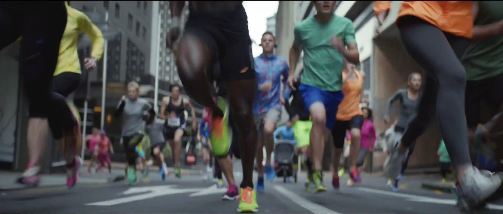 Asics - Le Monde est grand. Courrez