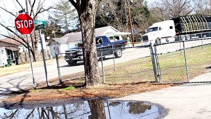 Yung Bos feat. Lay Lo - Living In Da Trap