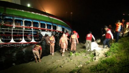 Prisonniers d'un ferry, ils meurent noyés par dizaines