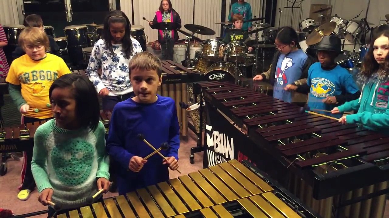 Kashmir de Led Zeppelin par un orchestre de jeunes enfants