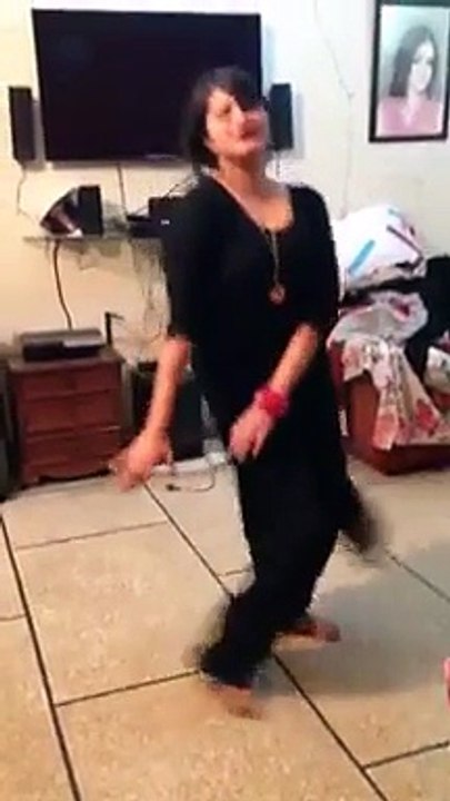 pakistani girl dance