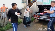 Ruska baka plese svoj ples