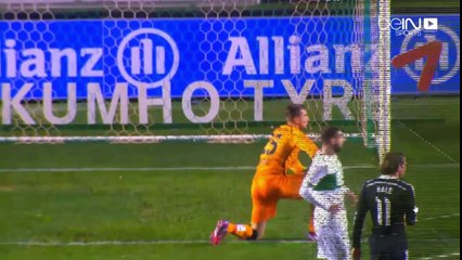 Watch the 1st half highlights of the Real Madrid vs Elche gam. For more of the action visit our website. ‪‬