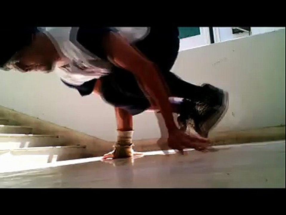 Bboy Jonty Pakistan 2014 powermoves