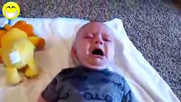 Videos de risa de bebes chistosos, graciosos y divertidos