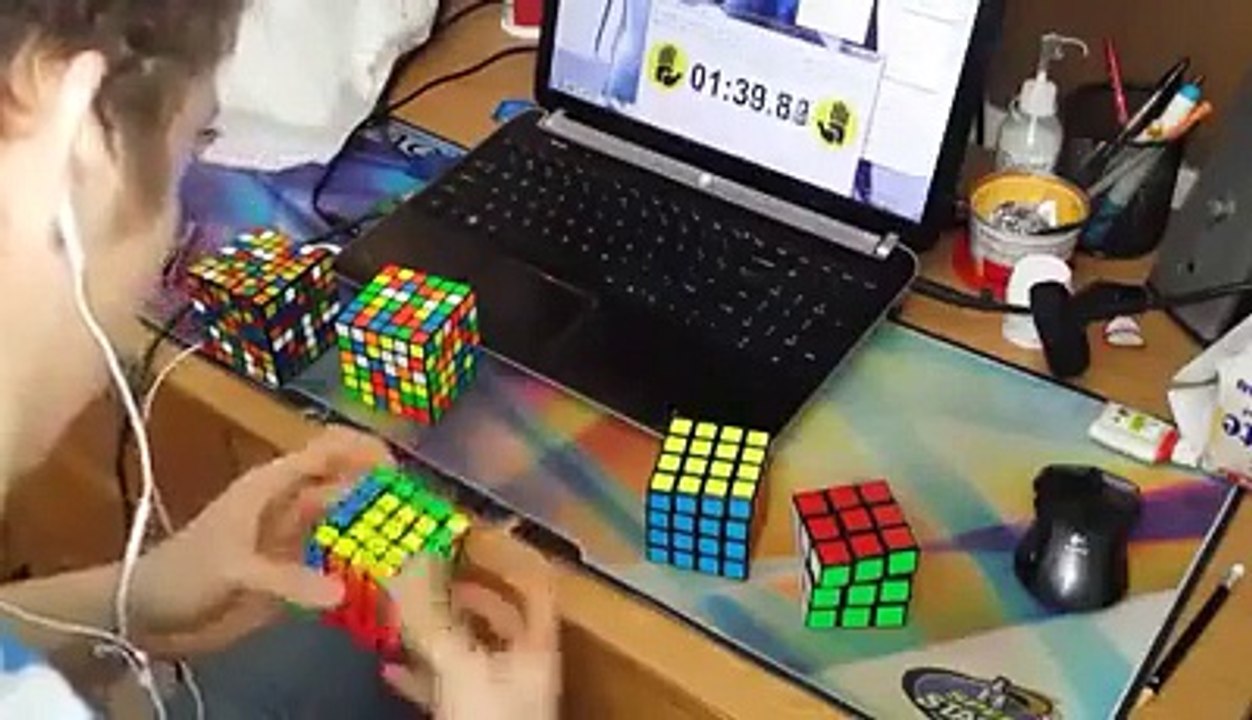 Unbelievable This Guy Is GOOD MUST WATCH Fastest Hands WOW.