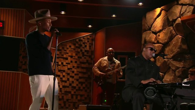 Daft Punk + Pharrell Williams + Stevie Wonder + Nile Rodgers - Get Lucky - Live 56th Annual Grammy Awards 2014 720p