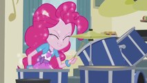 MLP: Equestria Girls - Rainbow Rocks | Cortos Animados [5º Corto] Al Ritmo de Pinkie (Español Latino)