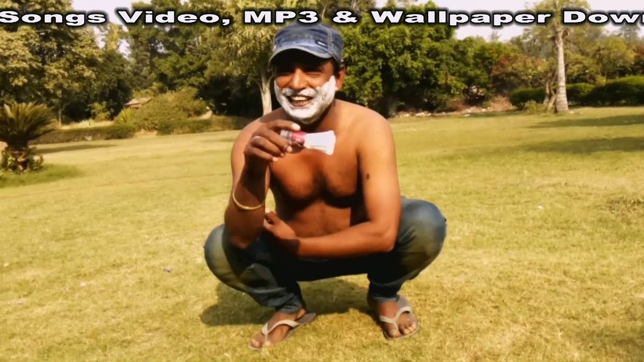 Aaddi Manav in Mood