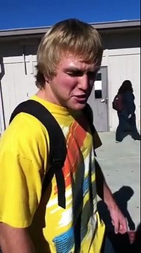 Tondan Tona Atlayan Adam