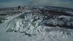 Les chutes du Niagara prisent dans les glaces : vue aérienne prise par un drone!