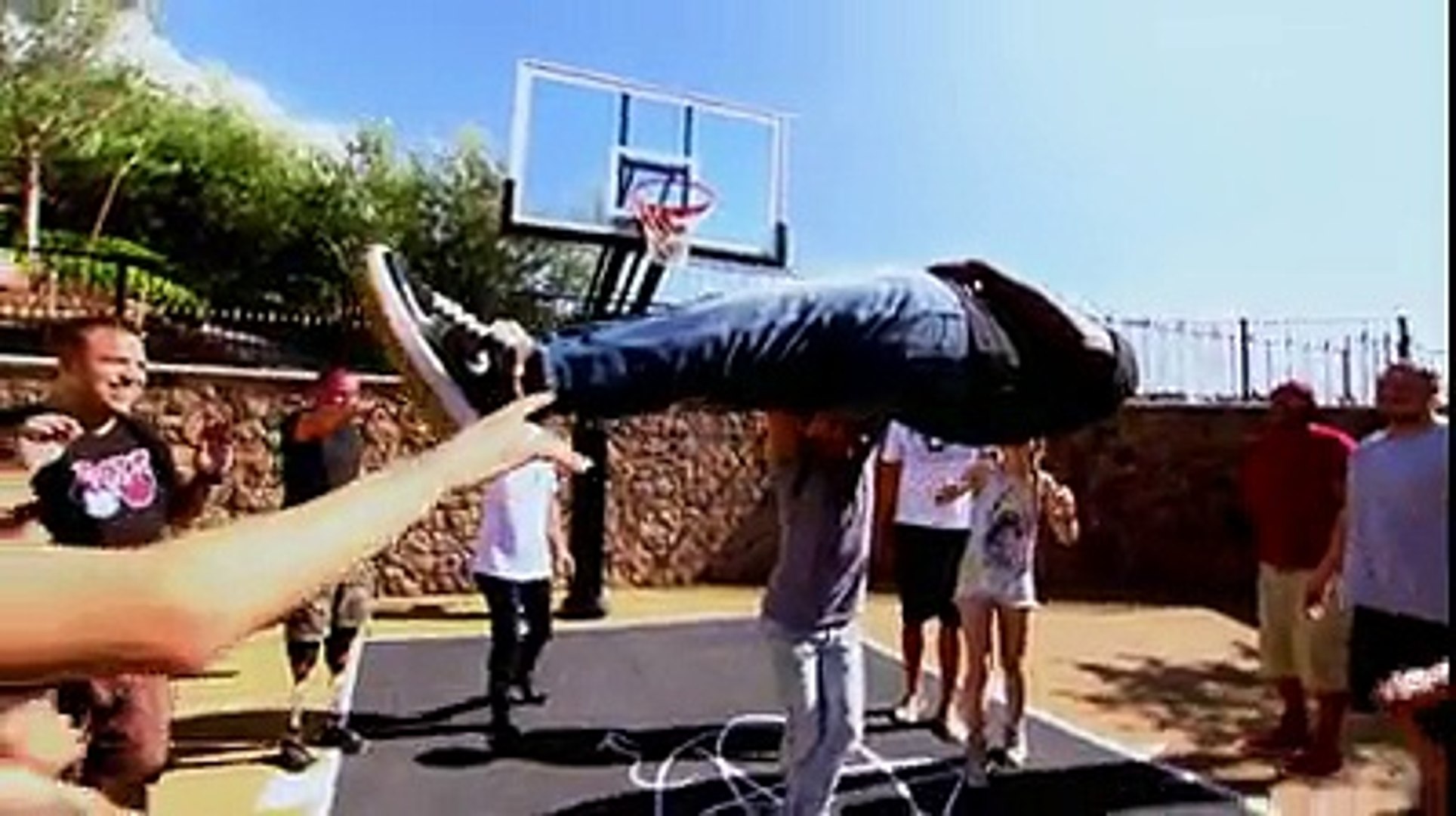 Levitate Shaq Criss Angel Believe Video Dailymotion