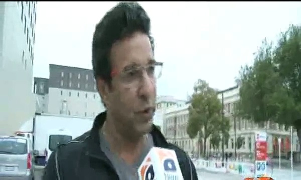 Wasim Akram offers to help Pakistan team