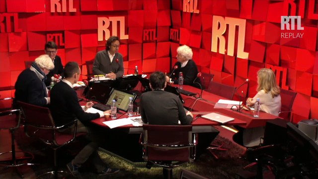 Stéphane Bern reçoit le réalisateur Jean-Jacques Annaud dans A La Bonne Heure du 23 02 2015 Part 2