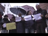 Napoli - Caos metro, protesta dei passeggeri alla stazione Toledo (23.02.15)