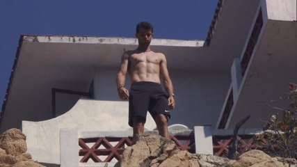 A Acapulco Grigor Dimitrov plonge de 35m