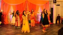 Pakistani Mehndi Dance _Boly Churian