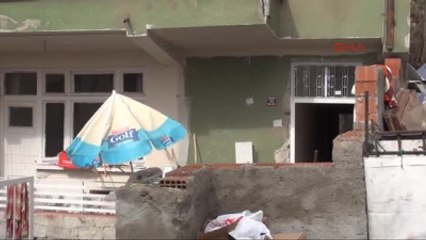 Askerden İzinli Geldi, Üvey Annesini 30 Bıçak Darbesiyle Öldürdü