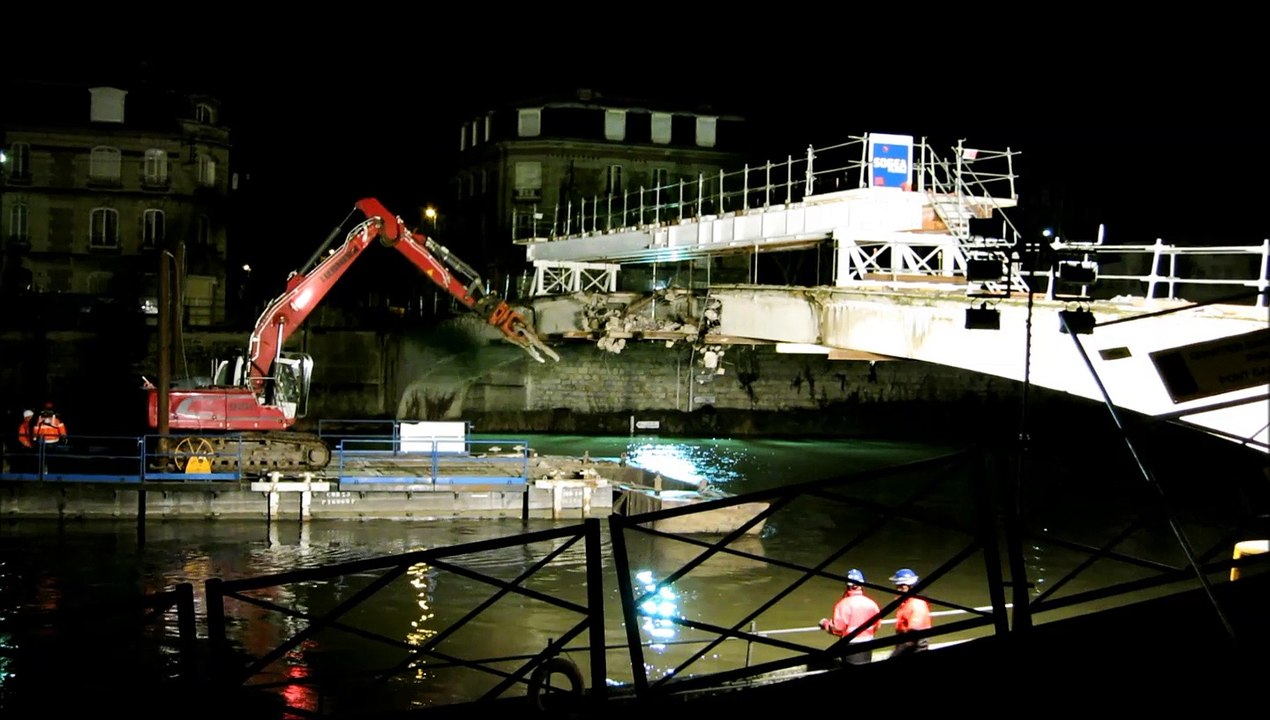 Démolition de la passerelle des Anglais à Soissons