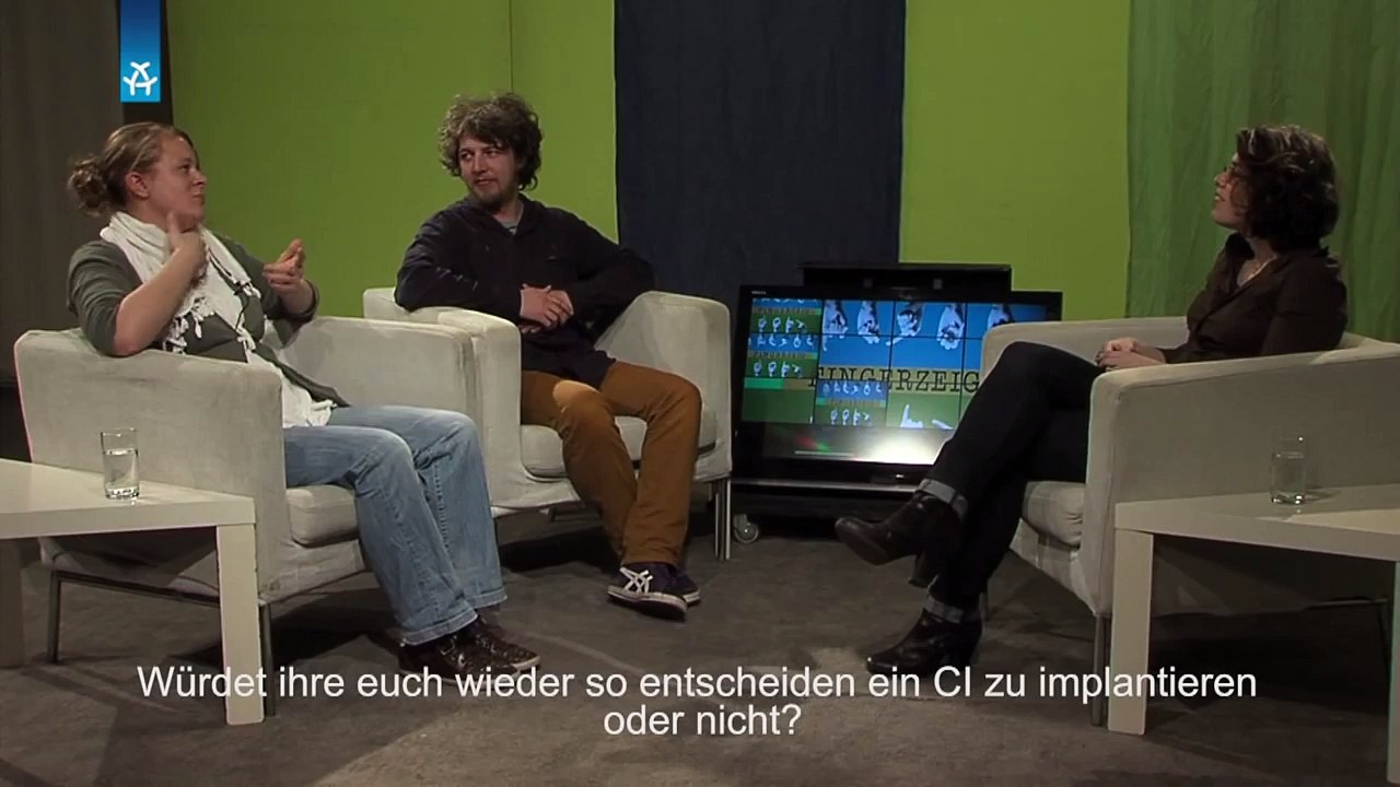 Cochlea-Implantat (CI) und Gebärdensprache- ein Widerspruch ?