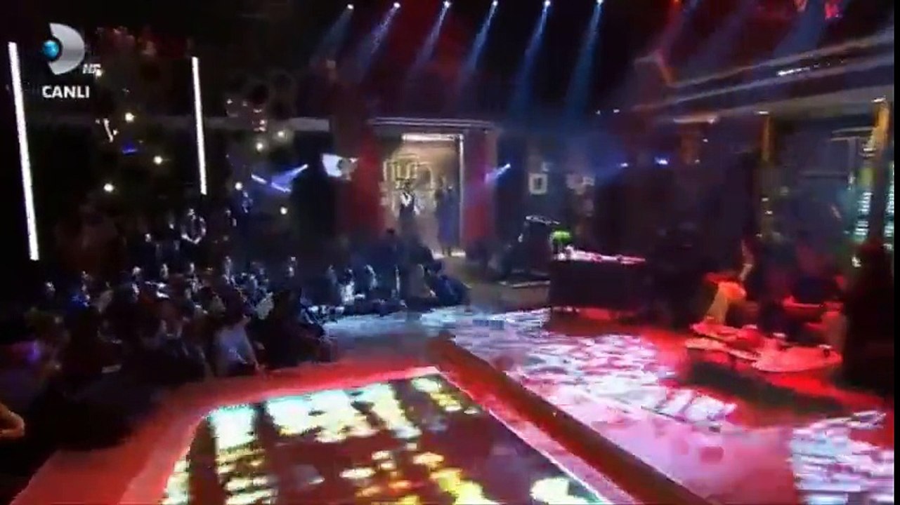 Çak Bir Selam Türkü Versiyonu - Ayşe Hatun Önal