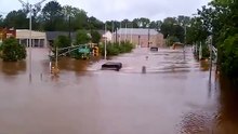 Super Trucks  Drive Under Water - Грузовики Едут под Водой !