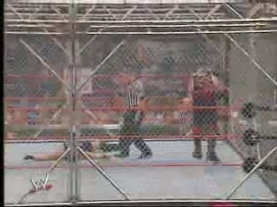 WWE - Kane Vs Rob Van Dam (Cage Match)