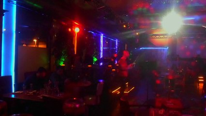 Saray  Nur Dostum Dostum  Mavigul Hollanda,da  www.canlimuzik.nl