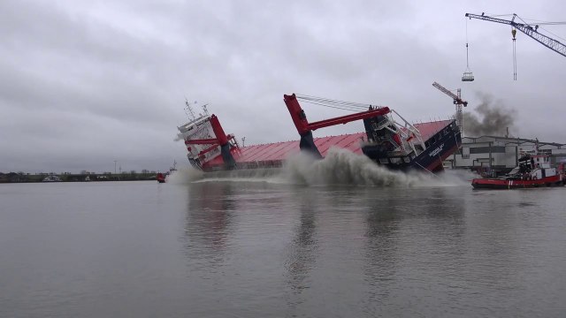 Quand on met un bateau à la mer ça fait de grosses vagues